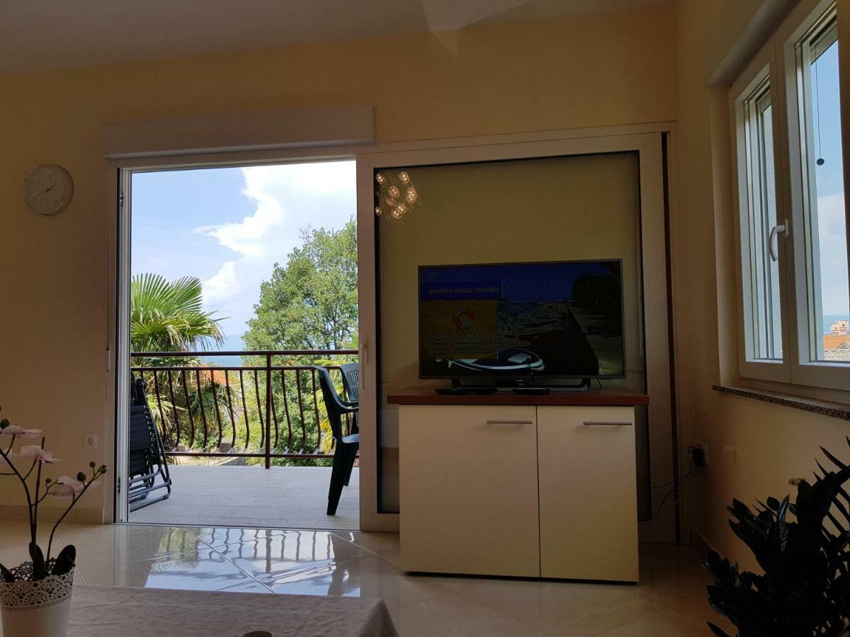 Apartman Vesna Malinska Exterior photo